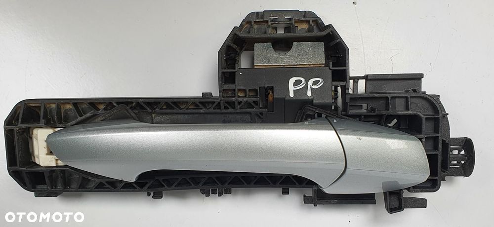 KLAMKA ZEWNĘTRZNA PRAWY PRZÓD 775 MERCEDES X204 A2047601634