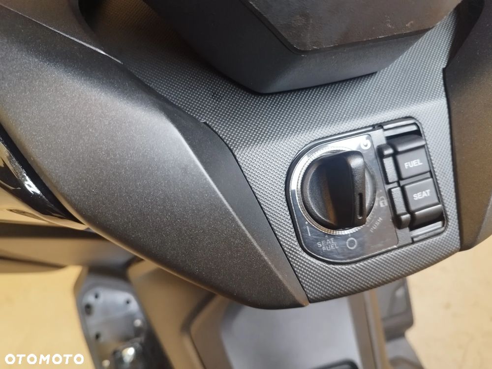 Honda NSS - 13