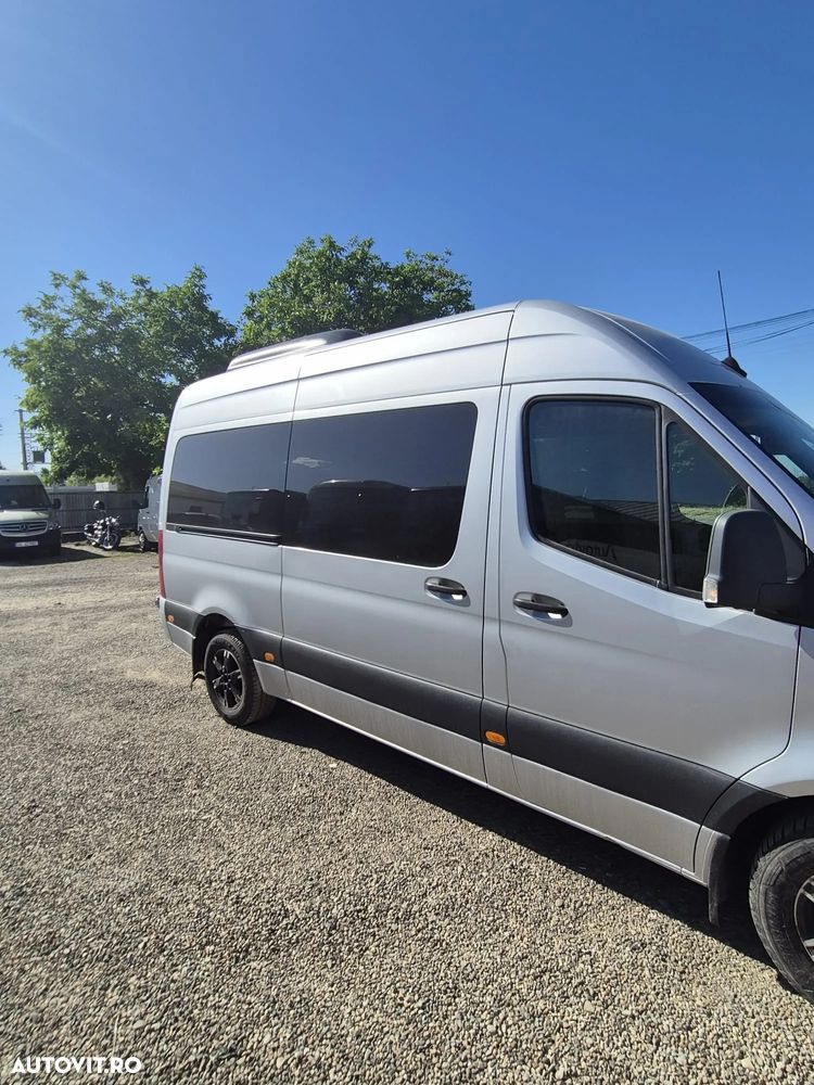 Mercedes-Benz Sprinter - 2
