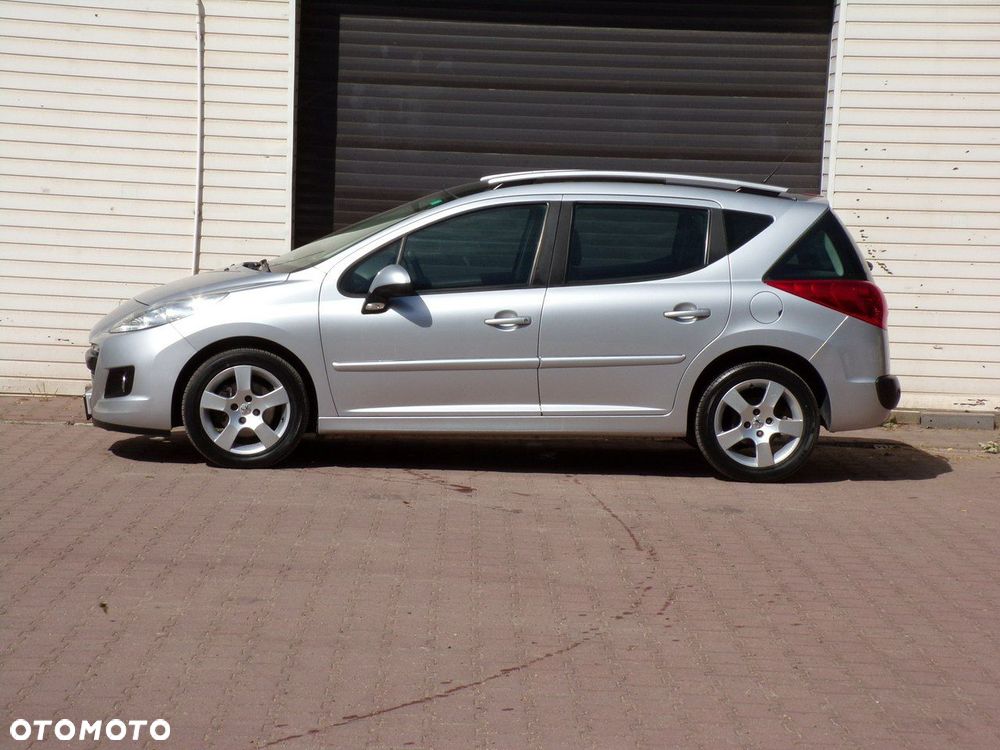 Peugeot 207 - 10
