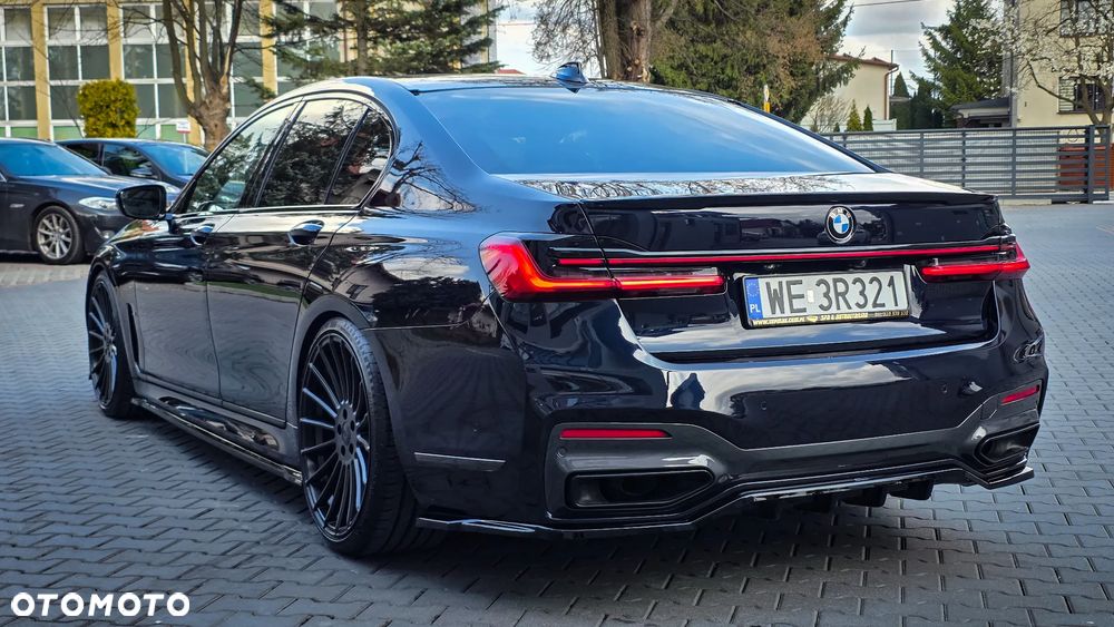 BMW Seria 7 - 8
