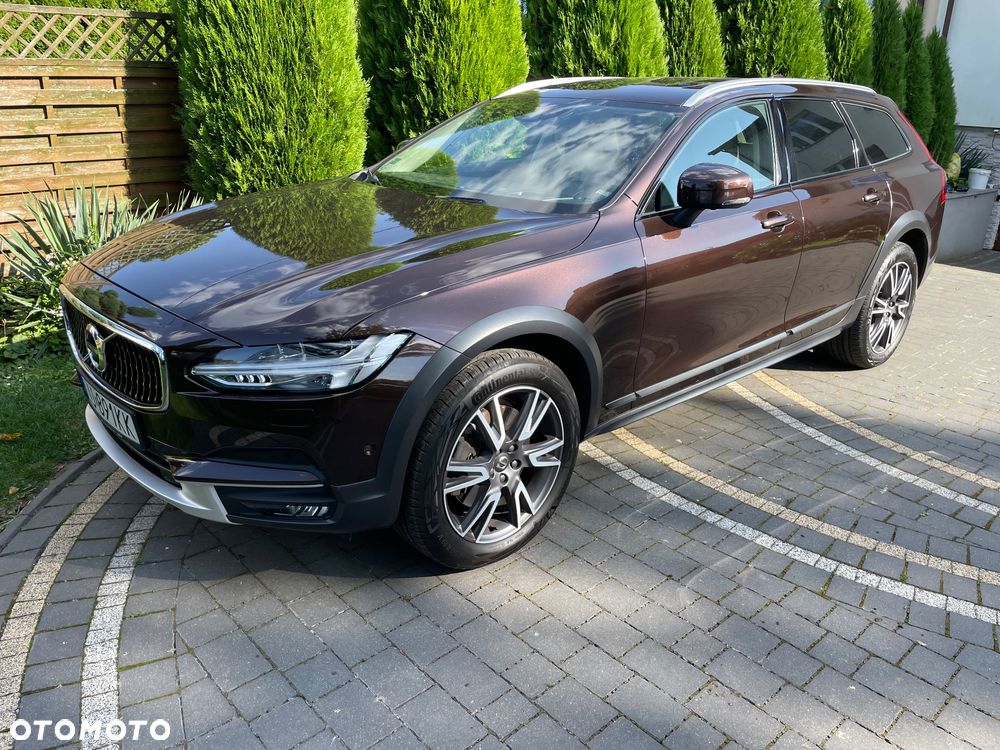 Volvo V90 D5 AWD Momentum Pro - 25