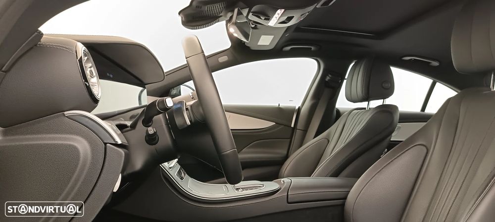 Mercedes-Benz CLS 300 d 4Matic - 24