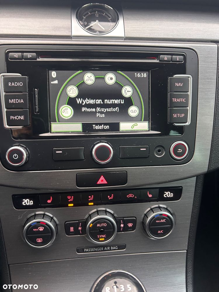 Volkswagen Passat Variant 2.0 TDI BlueMotion Technology Business Edition - 19
