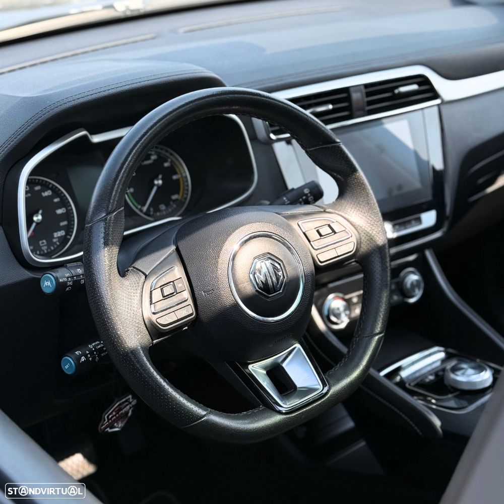 MG ZS EV 44.5 kWh Luxury - 9