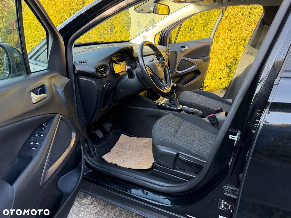 Opel Crossland X - 12
