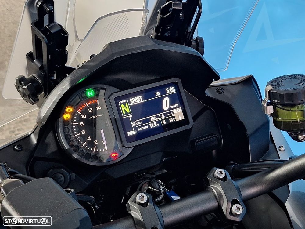 Kawasaki Versys 1100 SE Tourer - 10