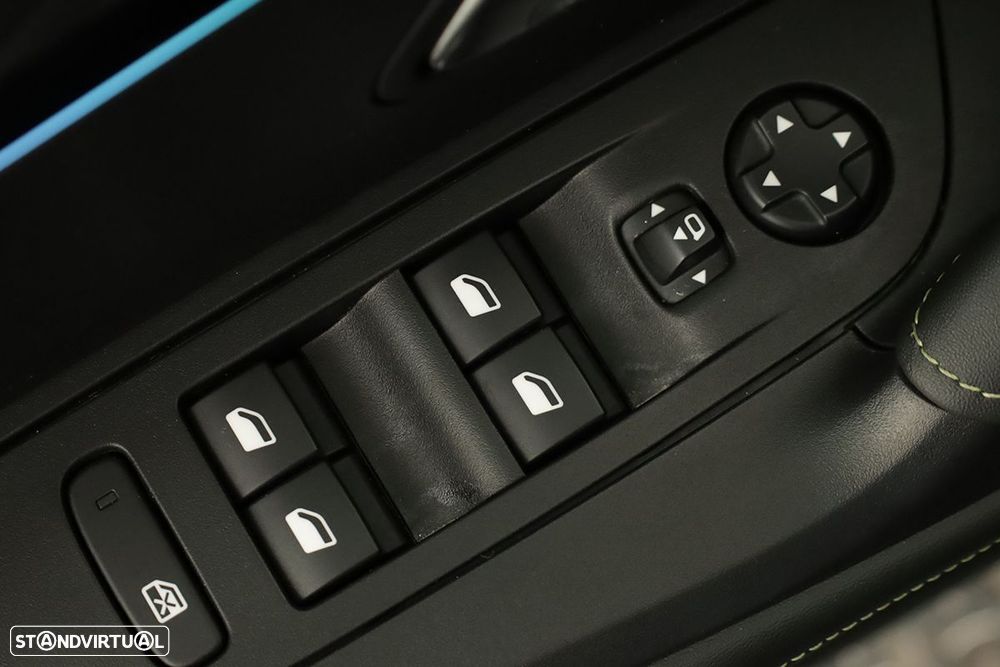 Peugeot e-2008 50 kWh GT - 22