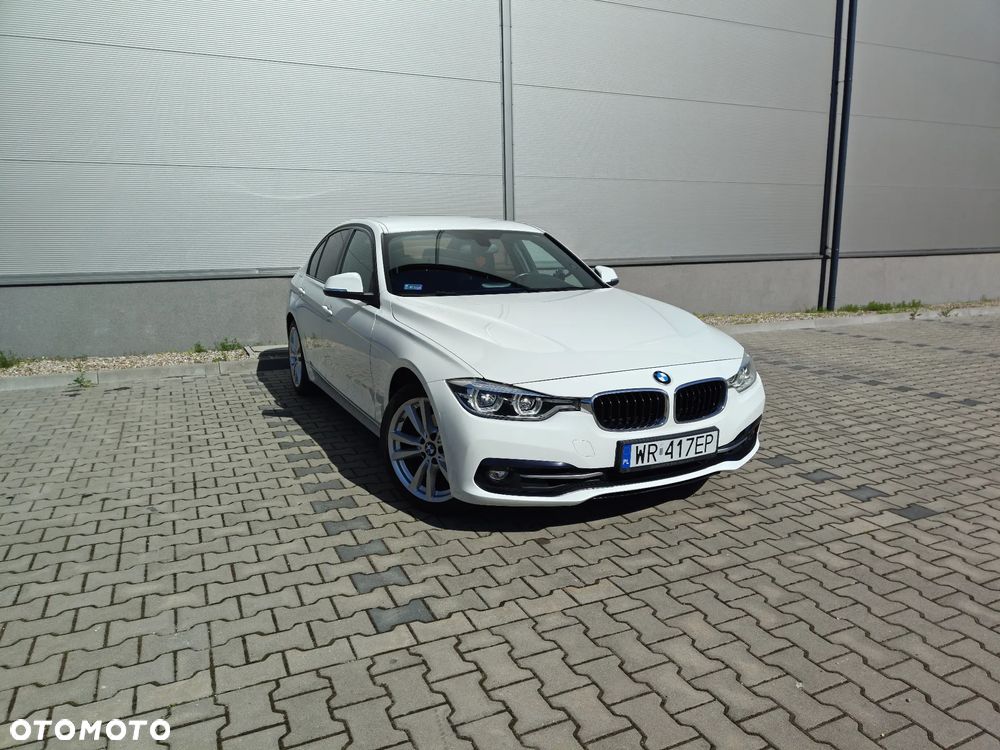 BMW Seria 3 330i Luxury Line sport - 1
