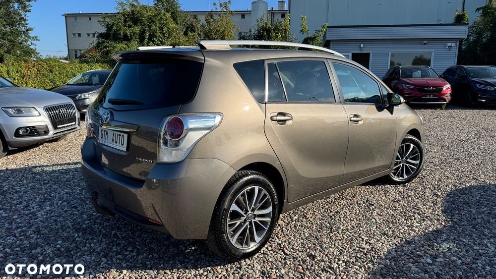 Toyota Verso 1.8 Premium EU5 7os - 14