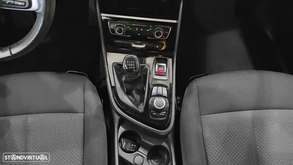 BMW 216 Active Tourer - 27