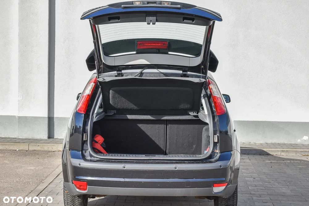 Ford Focus 1.6 16V Titanium - 38