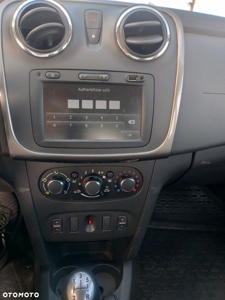 Dacia Sandero 1.2 16V 75 Celebration - 19
