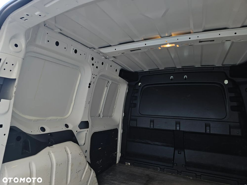 Volkswagen Caddy - 16