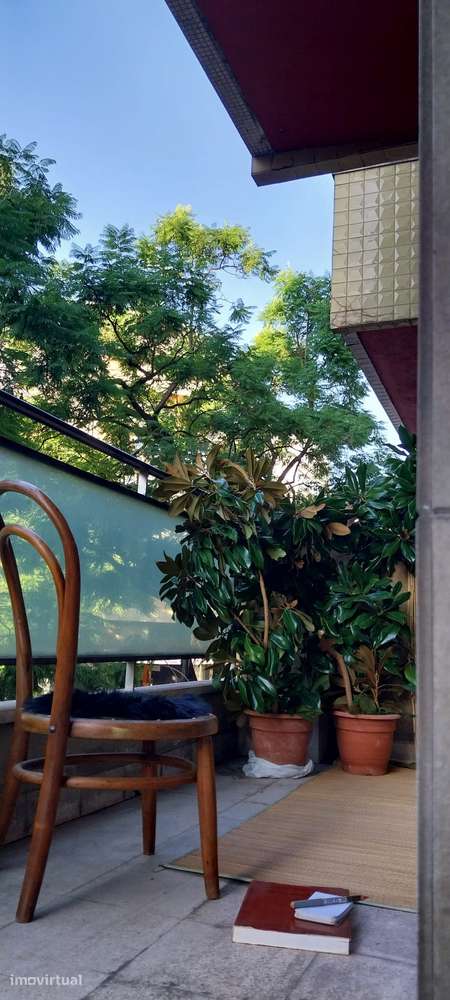 Quarto junto à Gulbenkian - Av Novas - Grande imagem: 2/13