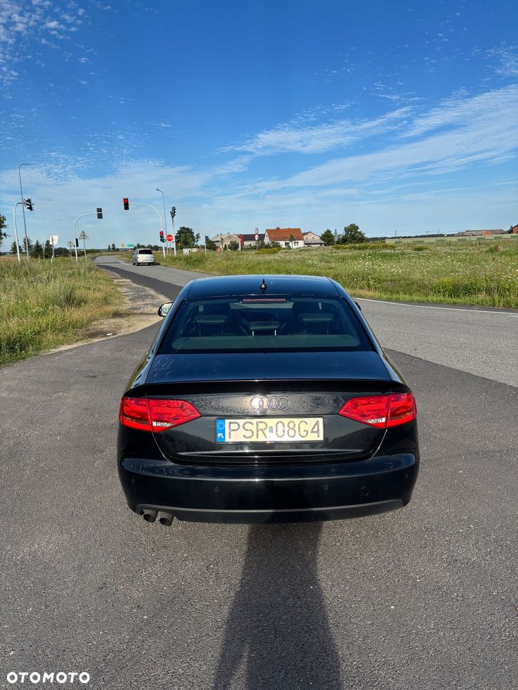 Audi A4 Limousine 2.0 TDI DPF S line Sportpaket - 6