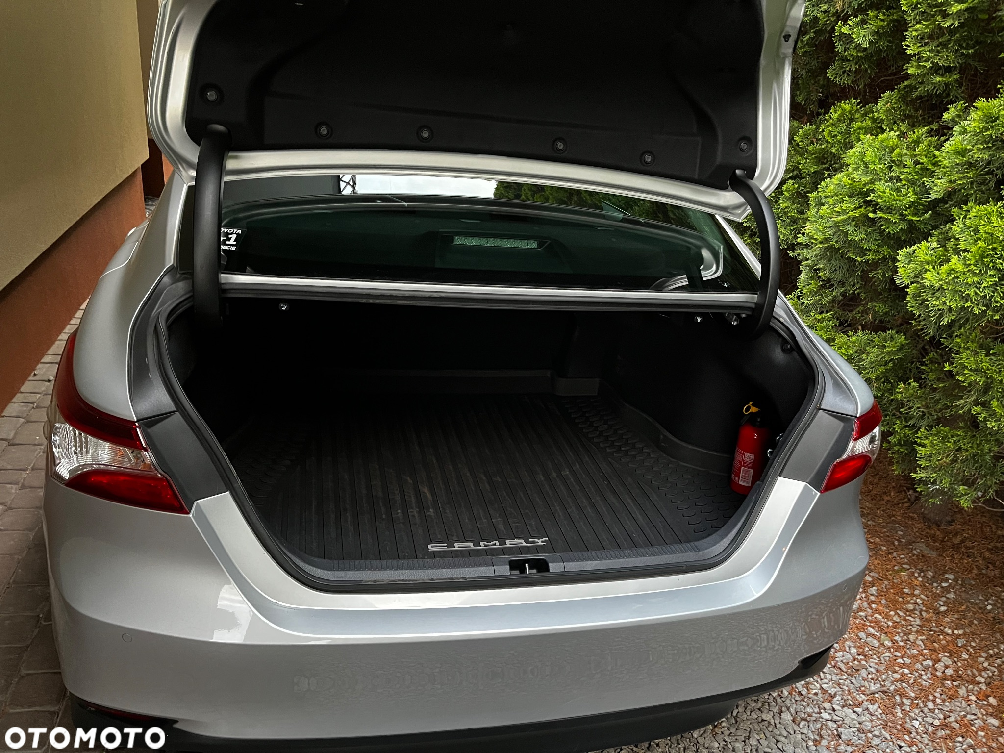 Toyota Camry 2.5 Hybrid Comfort CVT - 21