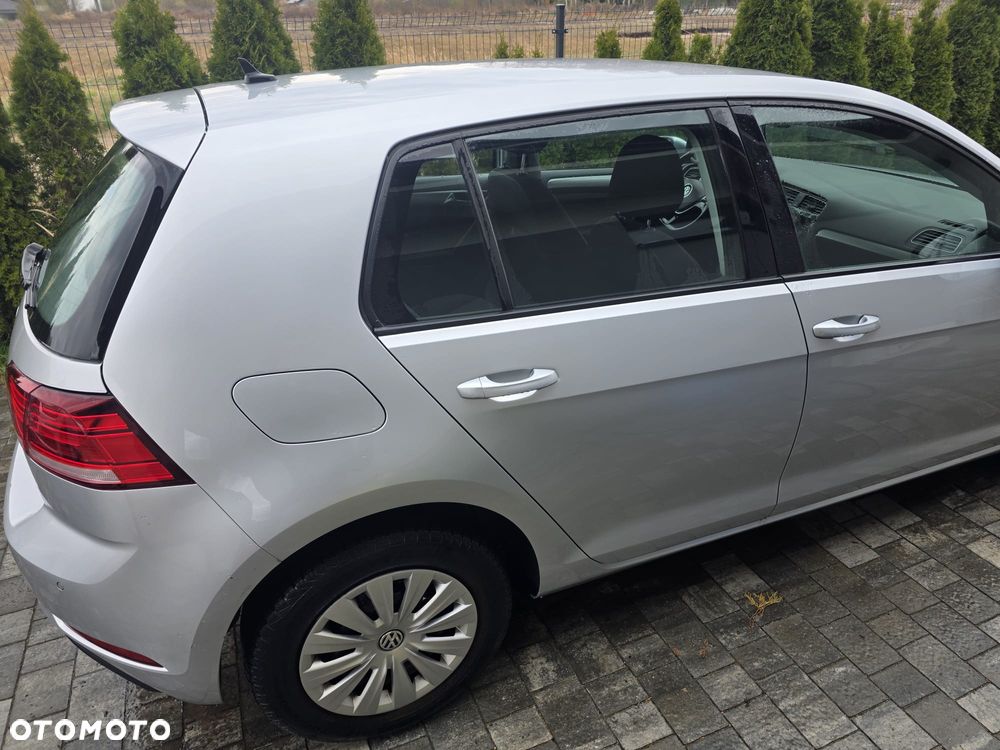 Volkswagen Golf 1.6 TDI BMT Trendline - 23