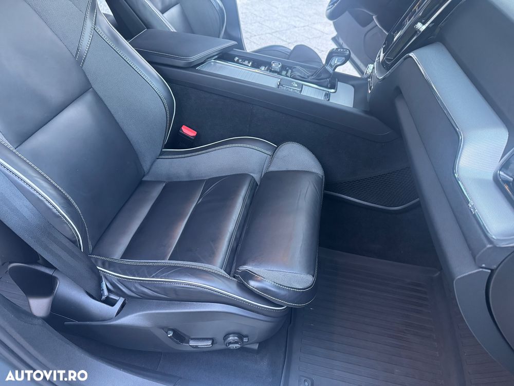 Volvo XC 60 D4 Geartronic RDesign - 26