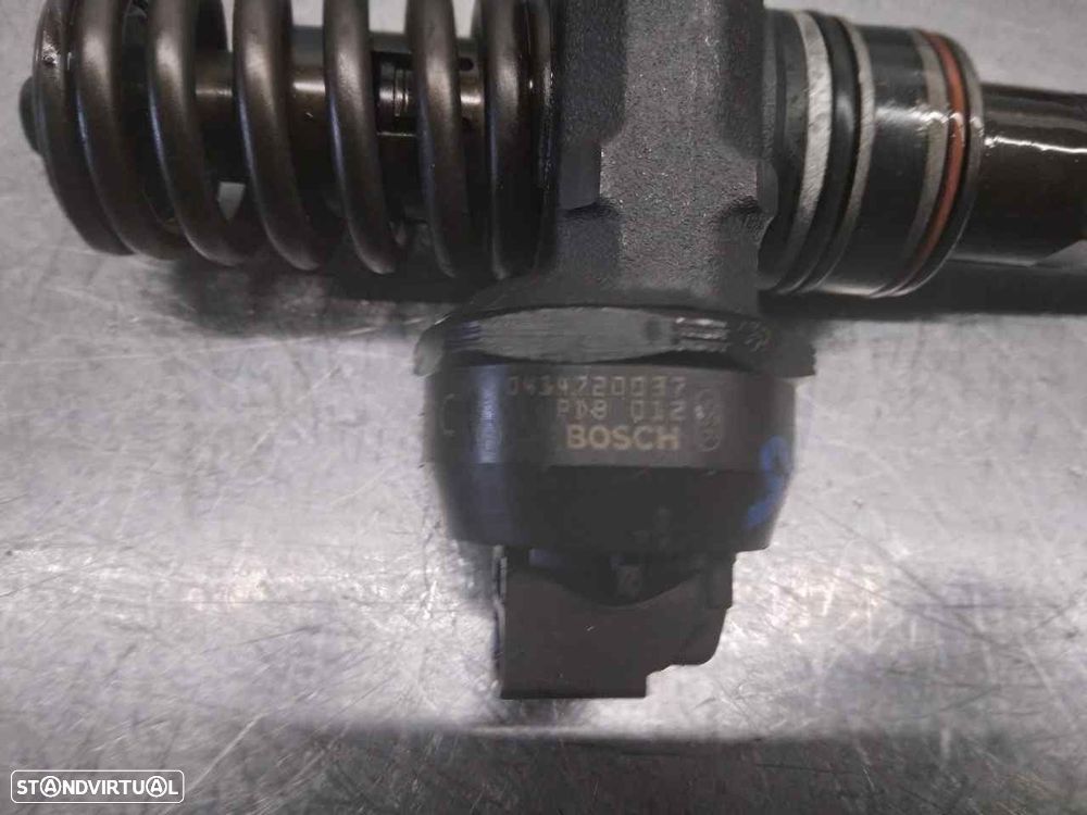 INJETOR VOLKSWAGEN GOLF IV 2002 -038130073AJ - 4