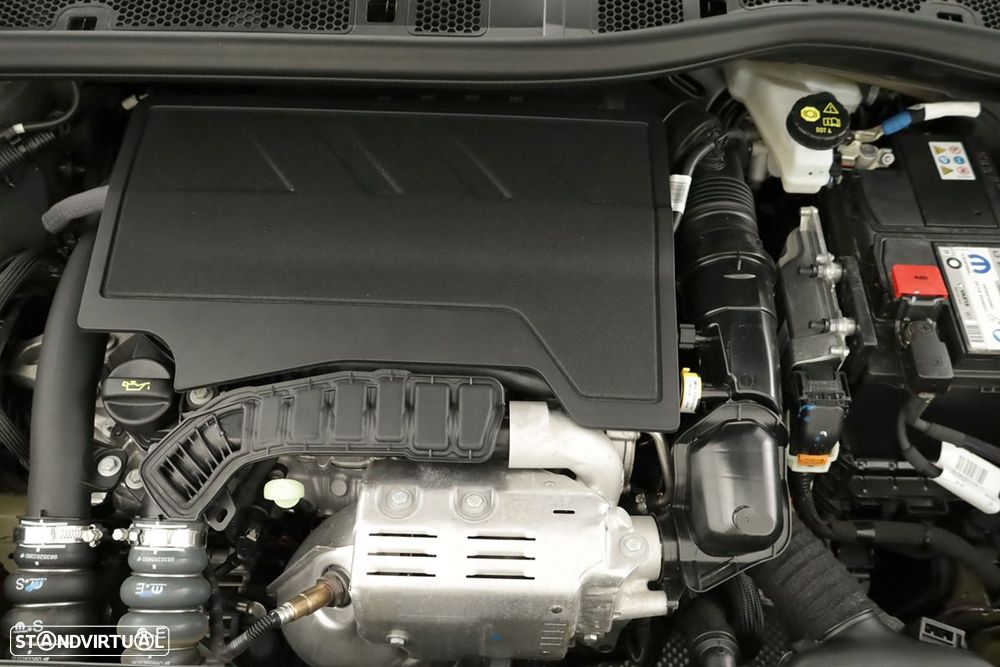 Peugeot 2008 1.2 PureTech Allure - 24