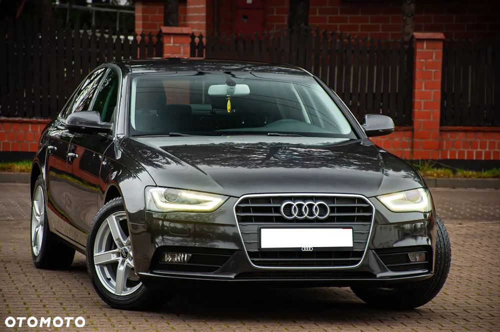 Audi A4 Limousine - 5