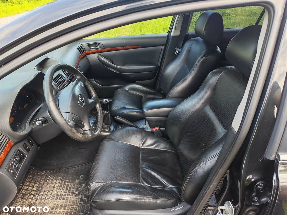 Toyota Avensis 2.0 D-4D Prestige - 8