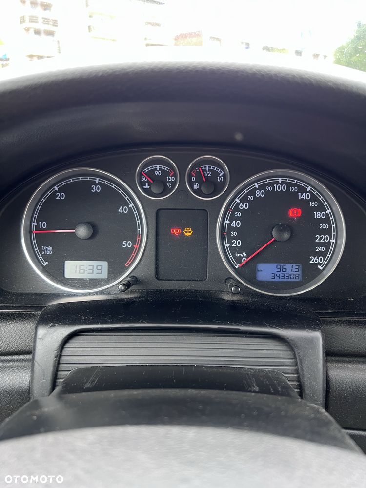 Volkswagen Passat - 7