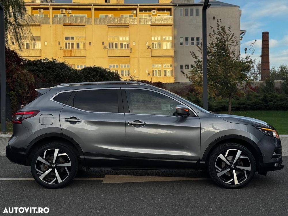 Nissan Qashqai 1.6 DCI Xtronic TEKNA+ - 25