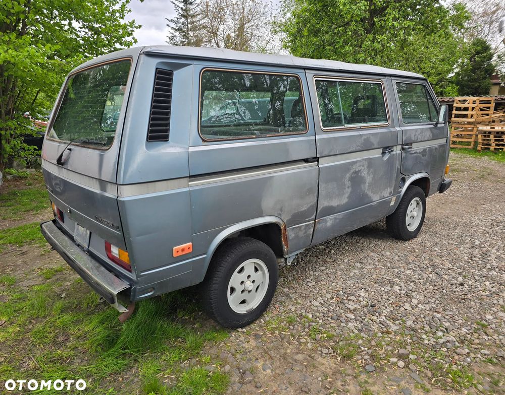 Volkswagen Transporter - 4