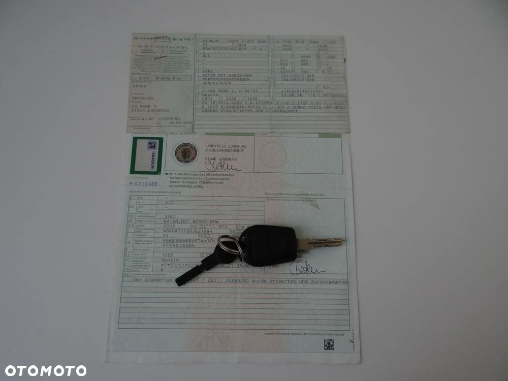 BMW Seria 3 316i - 35