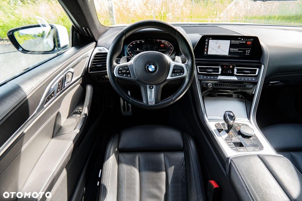 BMW Seria 8 840i xDrive - 12