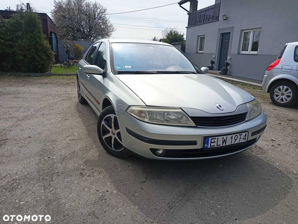 Renault Laguna - 1