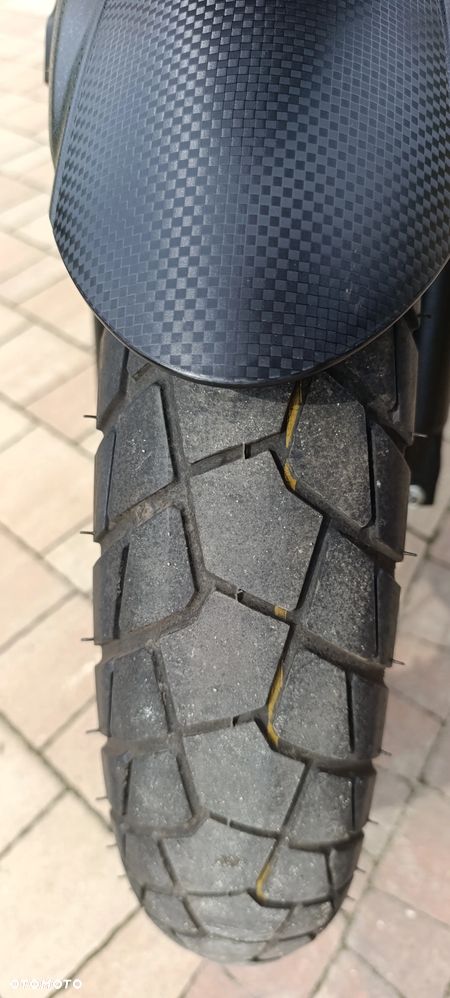 Suzuki V-STROM - 17