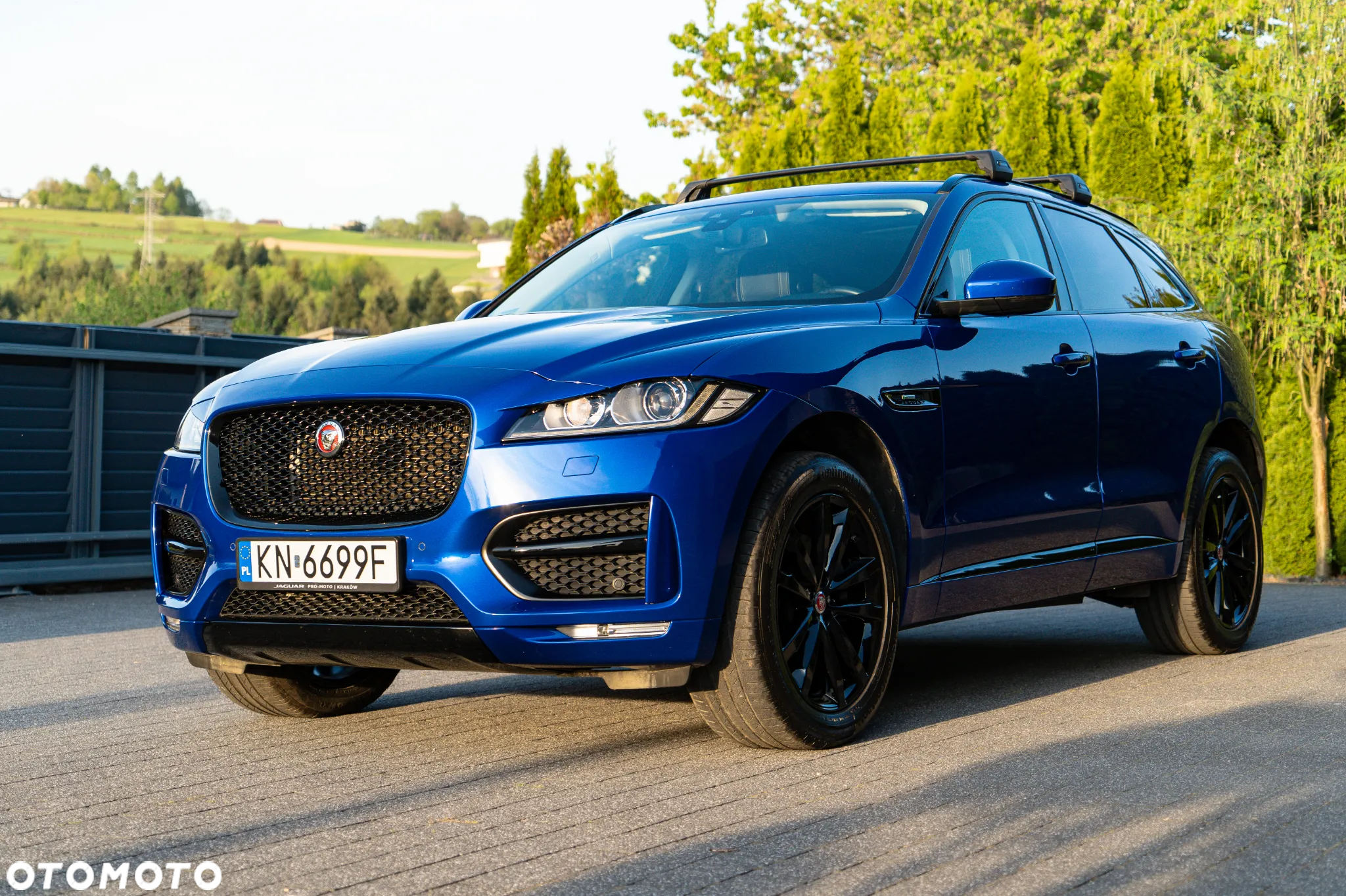 Jaguar F-Pace 2.0 i4P AWD R-Sport - 4