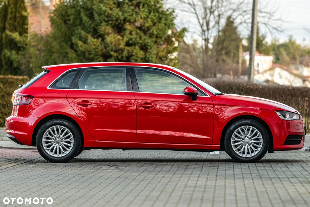 Audi A3 Sportback 1.4 TFSI Ambiente - 19