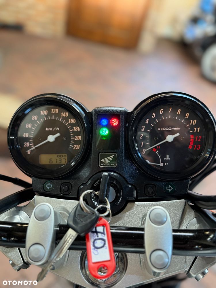 Honda CBF - 7