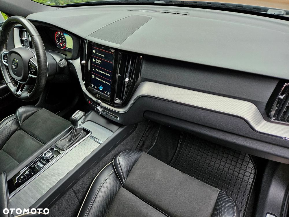 Volvo XC 60 D4 AWD R-Design - 15