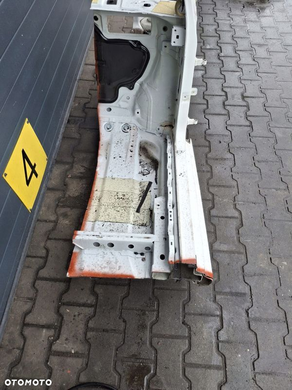 VW POLO 6R PODŁUŻNICA ĆWIARTKA PRZÓD PRAWA FARTUCH - 2