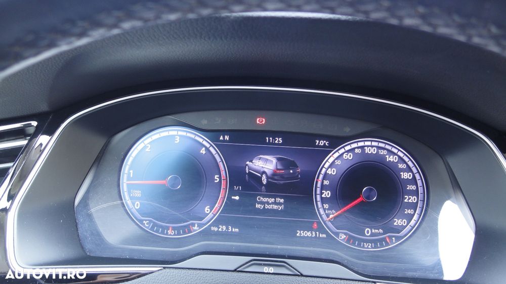 Volkswagen Passat 2.0 TDI (BlueMotion Technology) Highline - 16