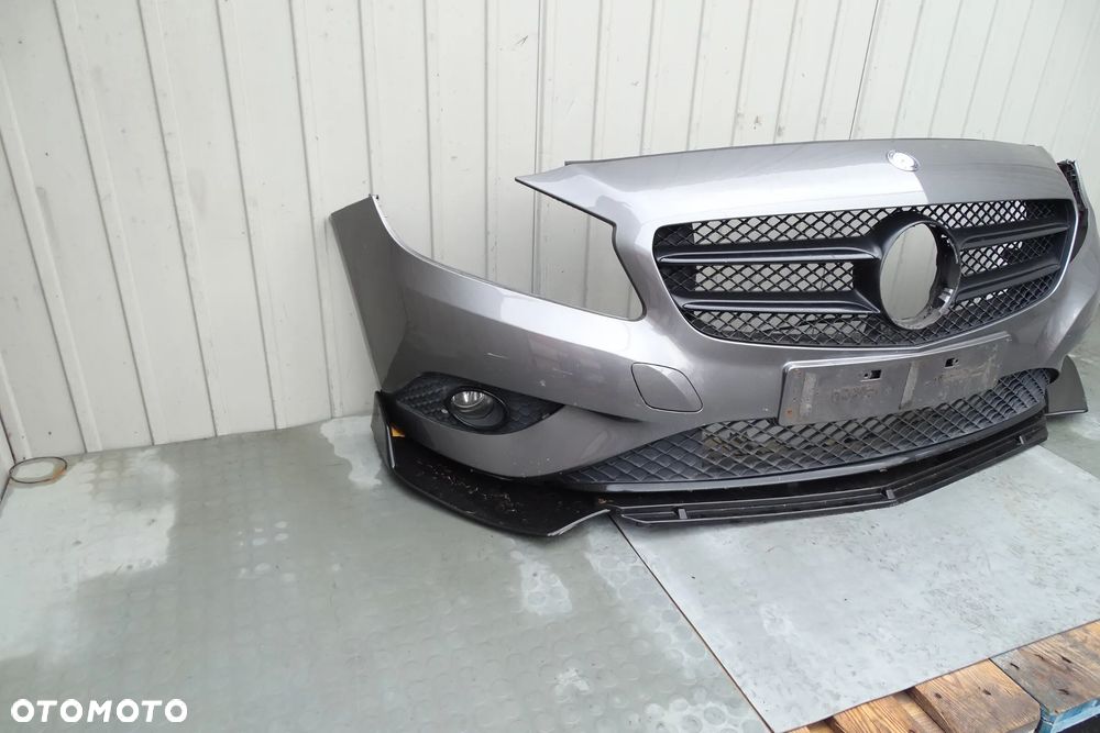 MERCEDES A-KLASA W176 Zderzak Przód  Przedni Grill - 3
