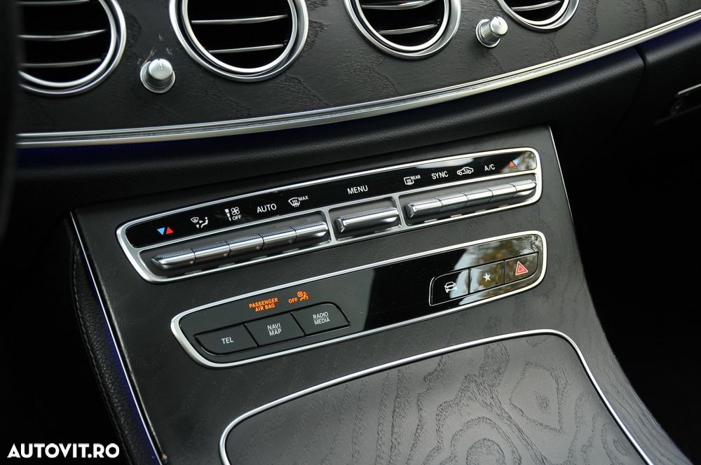 Mercedes-Benz E - 14