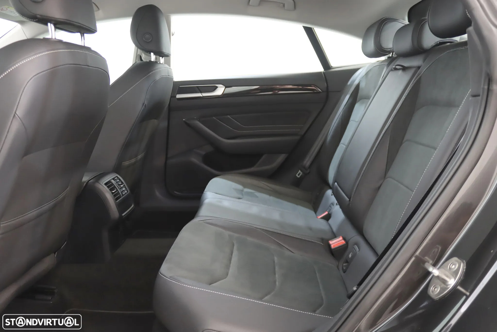 VW Arteon 2.0 TDI Elegance DSG - 20