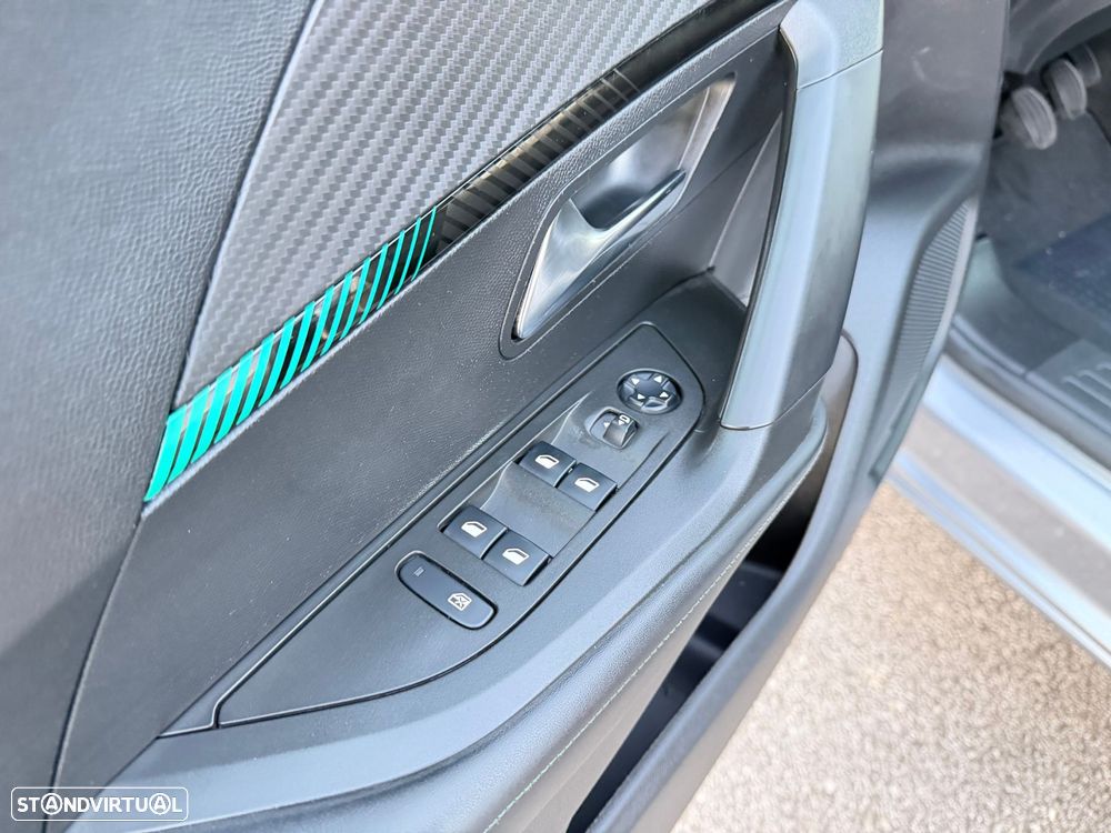 Peugeot 2008 1.5 BlueHDi Allure - 23