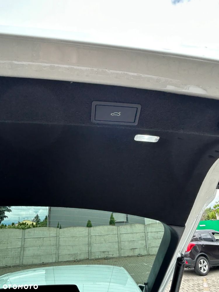 Skoda Superb 2.0 TSI L&K DSG - 17