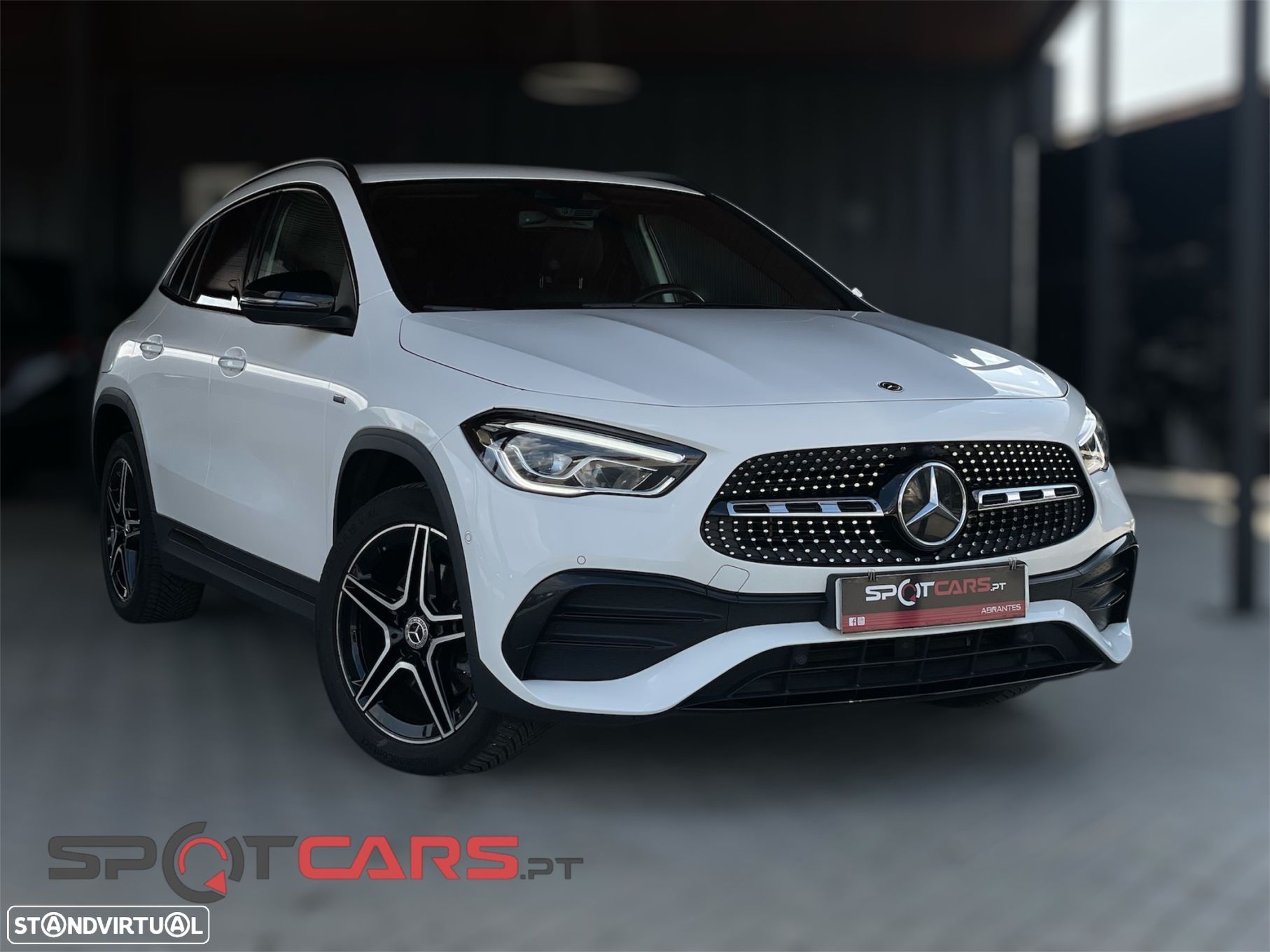 Mercedes-Benz GLA 250 e AMG Line - 1