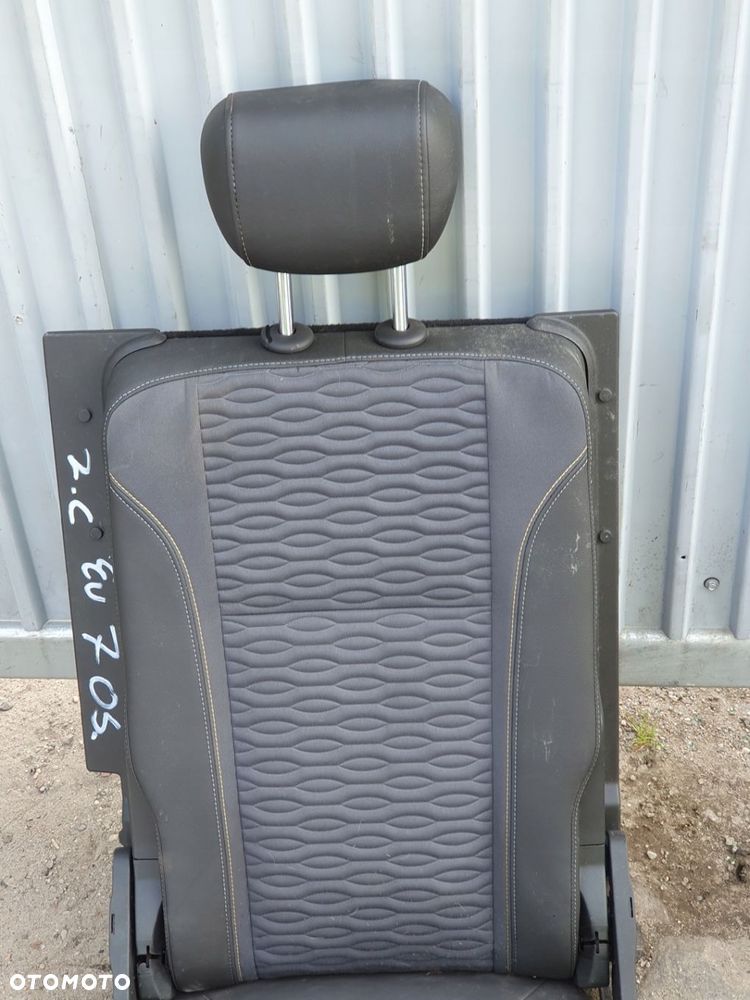 fotel 3 rząd Opel Zafira C - 14