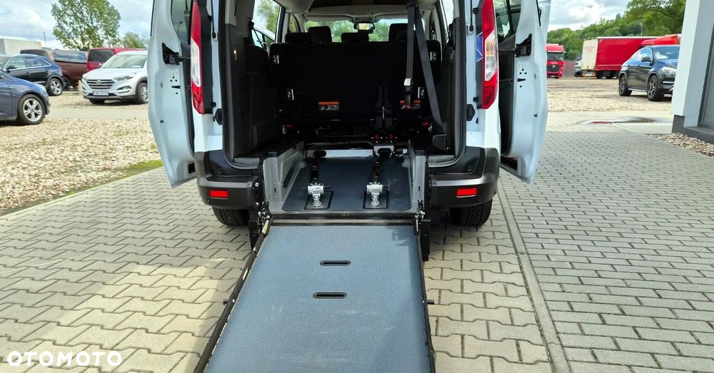 Ford Transit Connect - 23