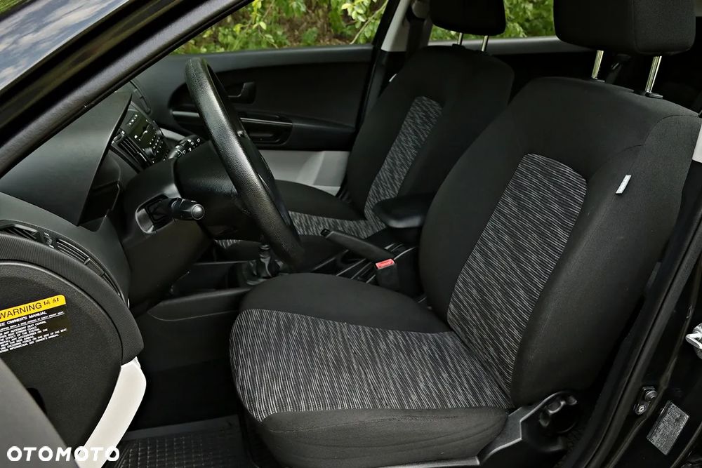 Kia Ceed 1.4 CVVT Attract - 26