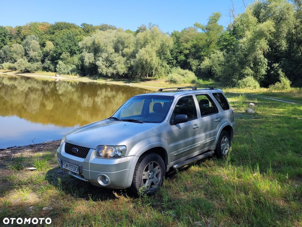 Ford Maverick 3.0 V6 Limited - 2